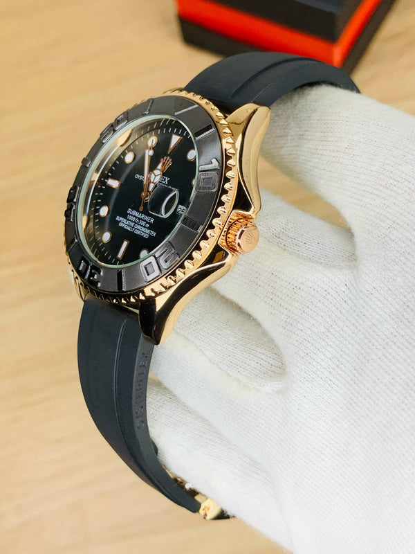 Black & Gold Submariner-Style Watch – Rubber Strap | Auretimes image 4